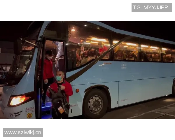 东方日报即时新闻：香港多区突发大规模停电 市民生活受影响迅速恢复中